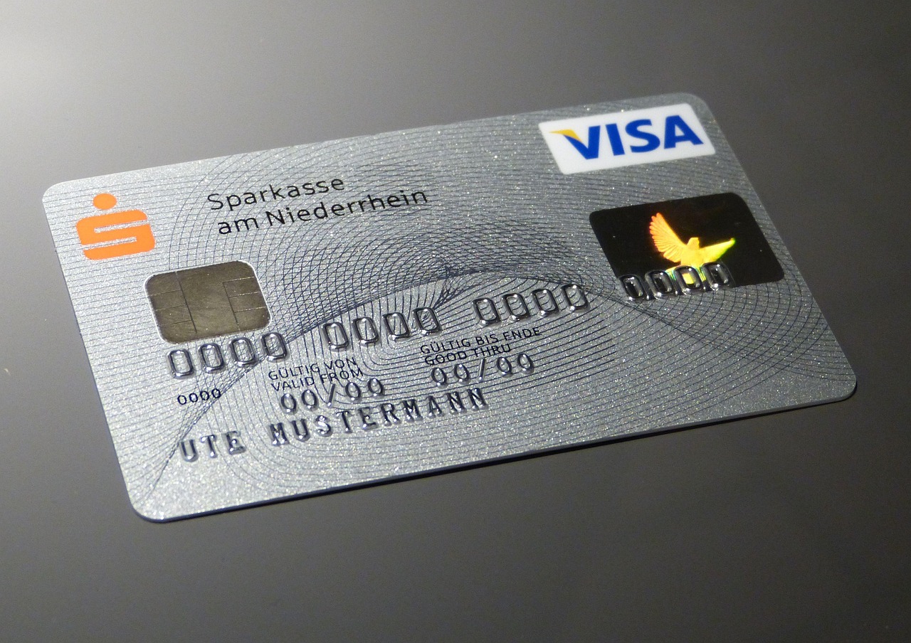 Local banks and credit unions for low-cost eCommerce loans